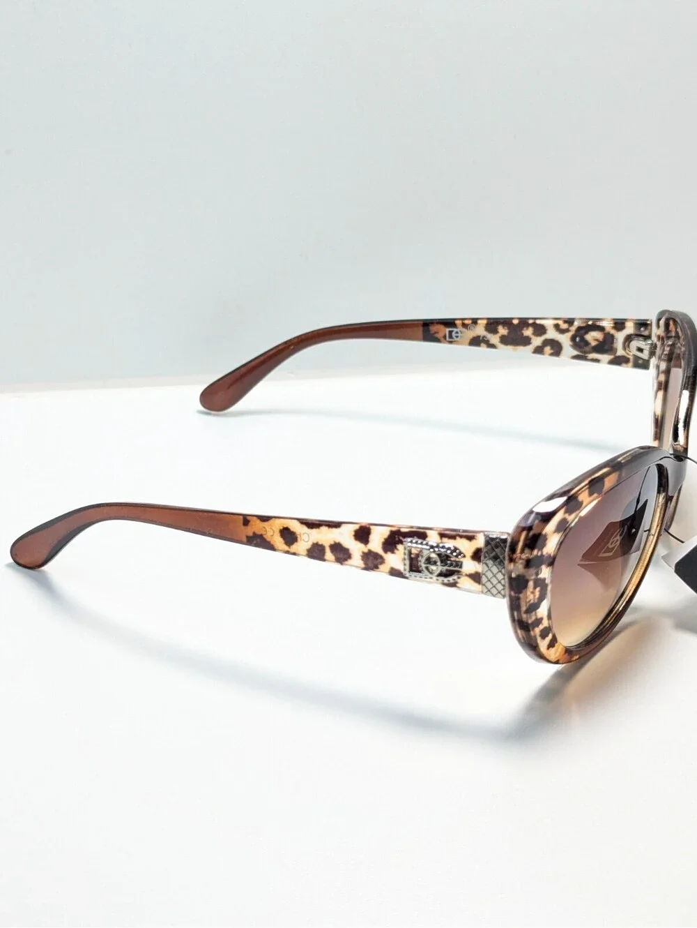 Designer Eyewear 737 Brown Gradient UV Leopard Print Cat Eye Women’s Sunglasses